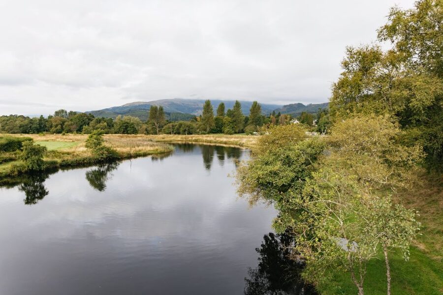 Edinburgh: Loch Ness, Glencoe, Coos & the Highlands Day Tour - Stirling and William Wallace from the road