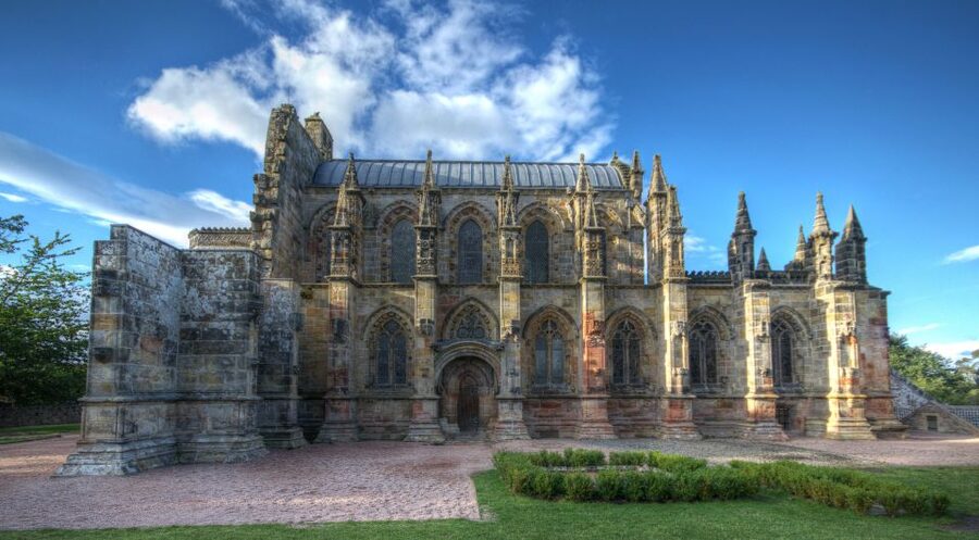 Edinburgh: Rosslyn Chapel, Borders & Glenkinchie Distillery - Lunch in Melrose: a local meal break, not just a stop