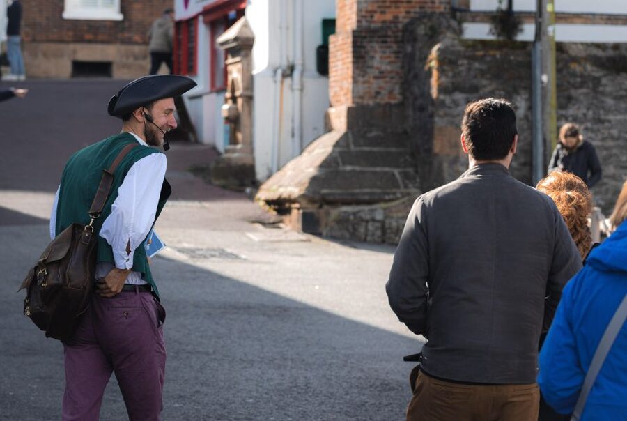 Falmouth: Vibrant Historical Walking Tour (award-winning) - The Killigrews opening: rogues, foundations, and an eerie first scene