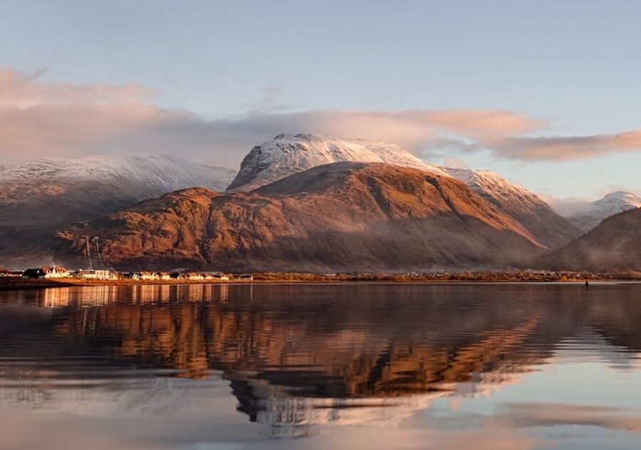 Fort William: Evening Cruise with Views of Ben Nevis - Loch Linnhe and Corpach: The canal entrance and the shipwreck moment