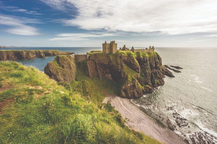 From Aberdeen: Dunnottar Castle and Cairngorms Day Trip - Dunnottar Castle: a fortress perched above the sea