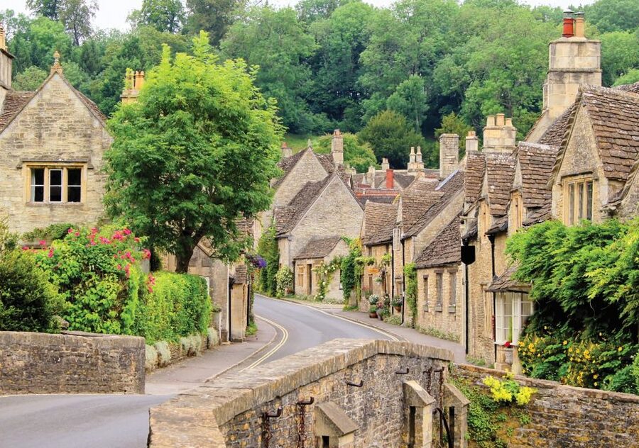 From Bath: Stonehenge & the Cotswolds Day Tour with Entry - Avebury, the Earlier Henge, and Why the Mood Shifts