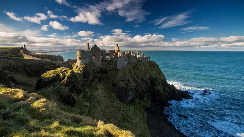 From Belfast: Giant's Causeway Guided Day Tour With Castles - How the Belfast to Causeway Coastal Route day unfolds