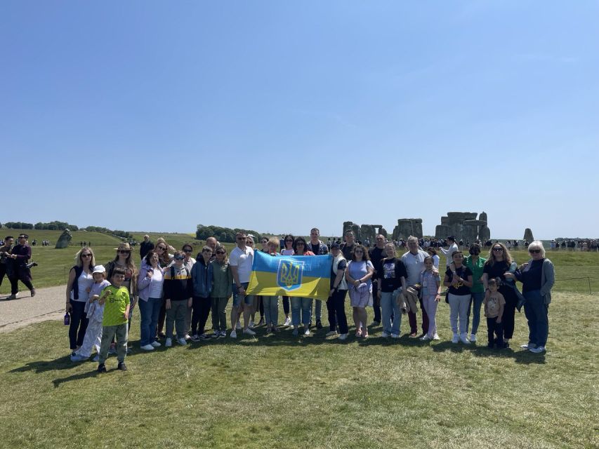 From Birmingham: Stonehenge & Bath Day Tour - The coach experience and how the schedule keeps moving