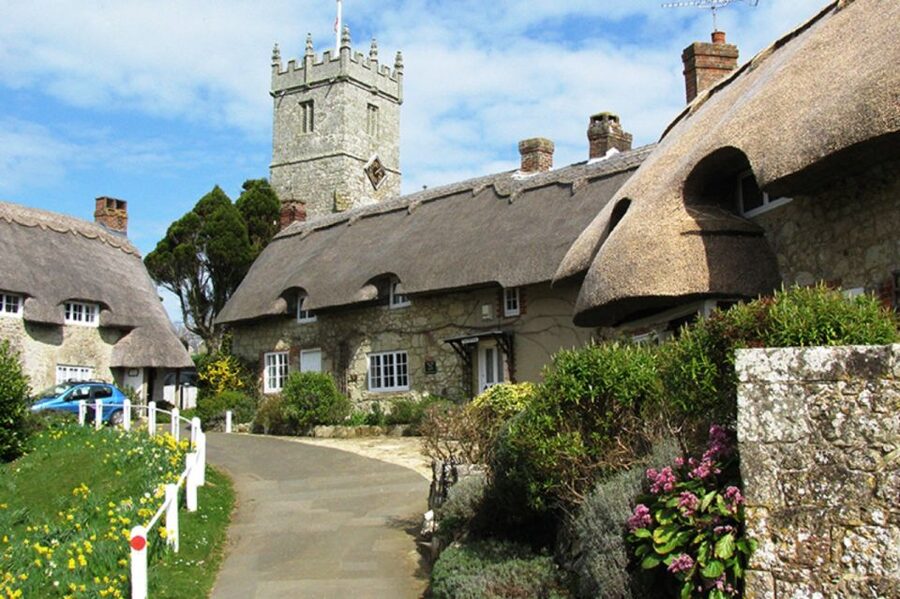 From Brighton: Isle of Wight Full-Day Trip via Portsmouth - Alum Bay and the Needles: Chairlift or Steps, Then Big-View Time