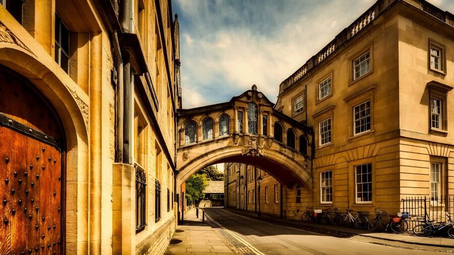 From Brighton: Oxford, Windsor and Eton Full Day Trip - Eton College: Prime Ministers, Tradition, and What to Notice on the Streets