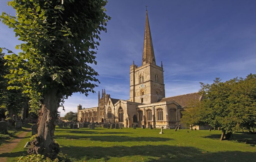 From Bristol: Oxford and the Cotswolds Full-Day Tour - Oxford University lookout, colleges, and the Ashmolean option