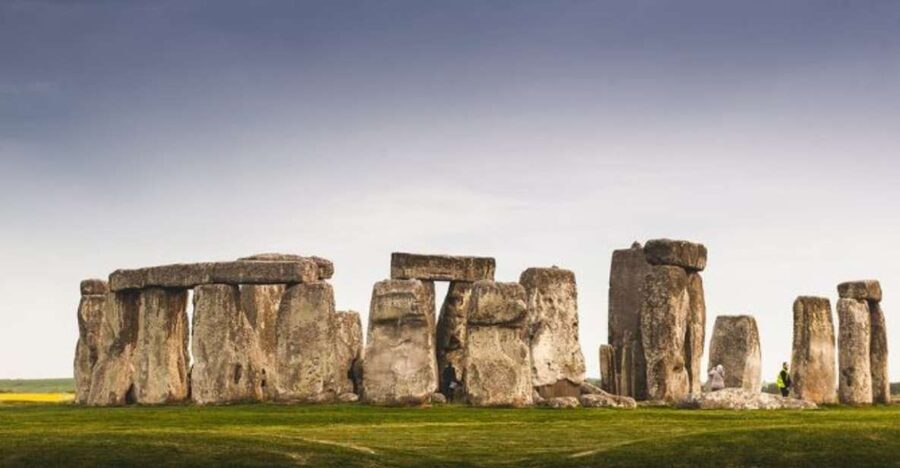 From Bristol: Stonehenge and Cotswold Villages Day Tour - Stonehenge: 25-Ton Stones and Legends You Can Actually Picture