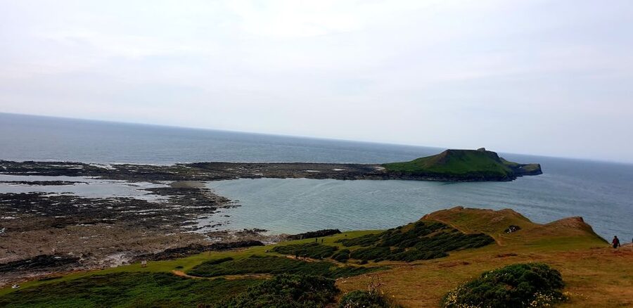 From Cardiff: Mumbles and Gower Peninsular Tour - Rhossili Bay time: how to enjoy a top-ranked beach without rushing
