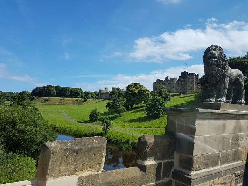 From Edinburgh: Holy Island, Alnwick Castle & Northumbria - Holy Island and Lindisfarne, where the causeway is the clock