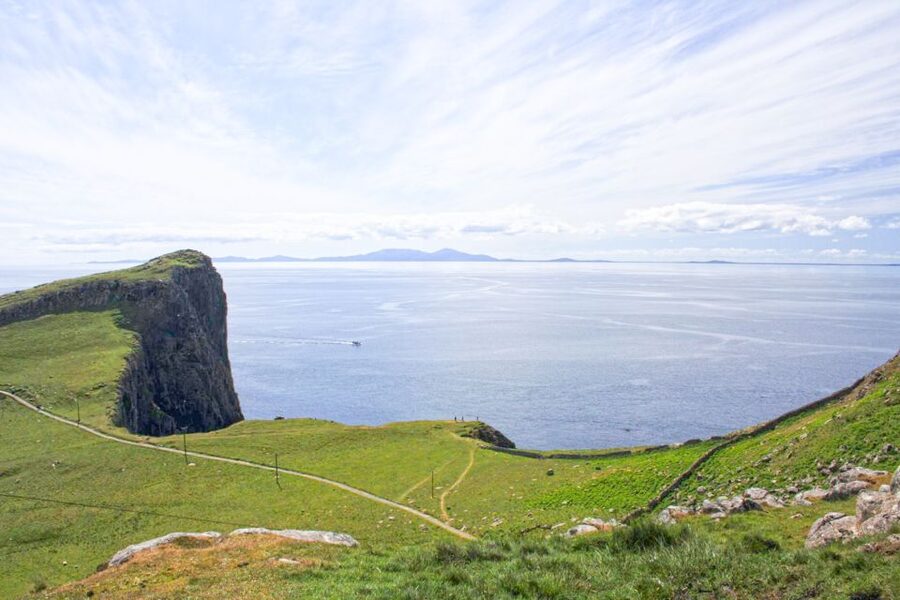 From Edinburgh: Isle of Skye 3-Day Tour with Accommodation - Skye day option two: Dunvegan Castle legends and Clan MacLeod country