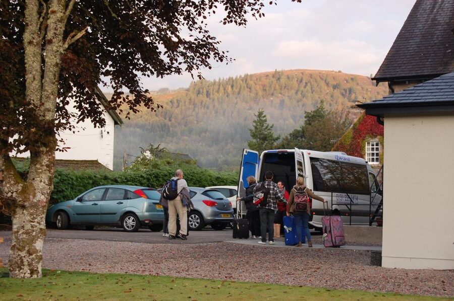 From Edinburgh: Isle of Skye and Hogwarts Express 4-Day Trip - Where You Might Feel the Tradeoffs