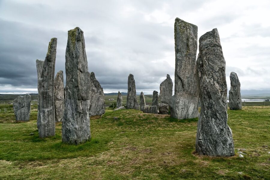 From Edinburgh: Isle of Skye and Outer Hebrides 6-Day Tour - Day 1 from Edinburgh toward Inverness, castles, Glen Coe, and Ness