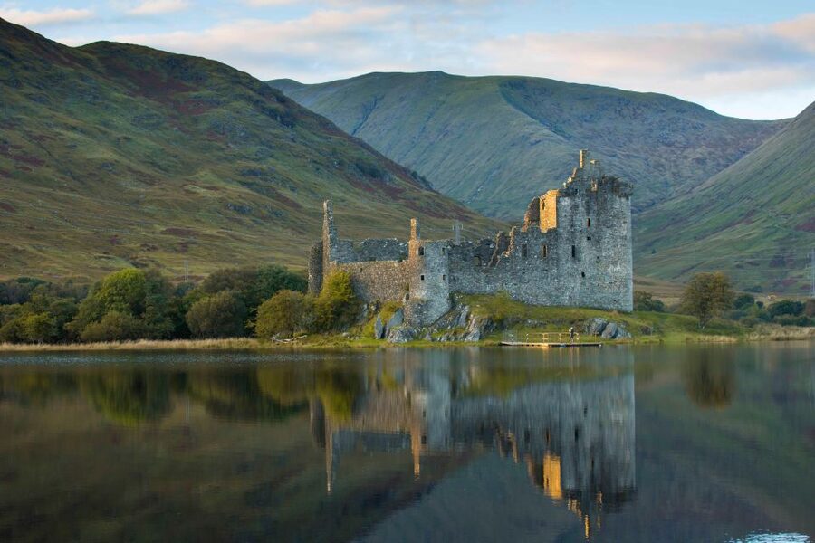 From Edinburgh: Loch Lomond and the West Highlands Day Tour - The drive west: lochs, mountains, and story-driven viewpoints