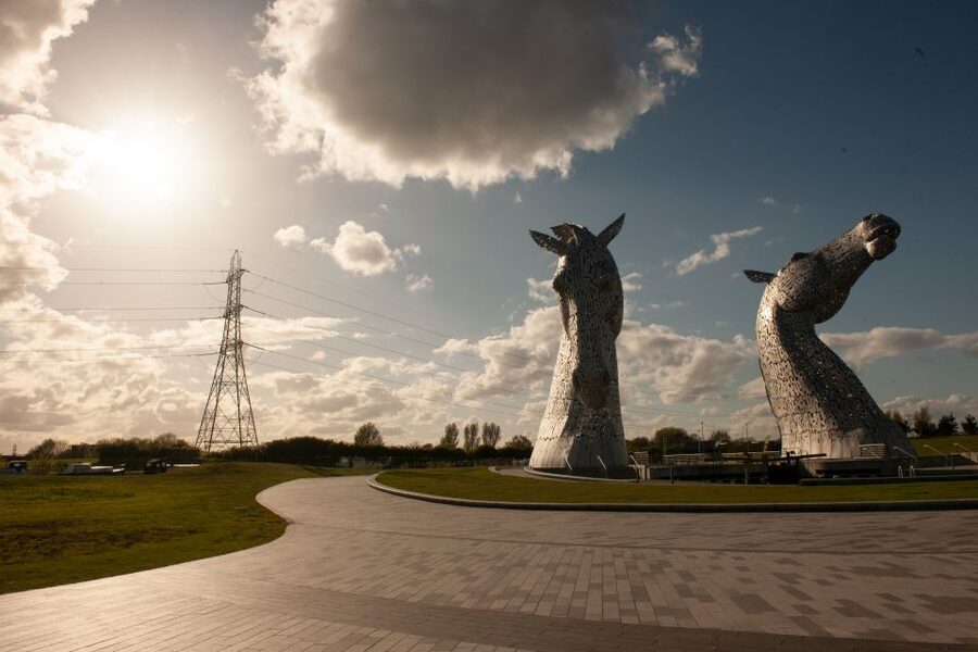 From Edinburgh: Loch Lomond, Kelpies & Stirling Castle Tour - Price and value: why $57 can be a bargain here