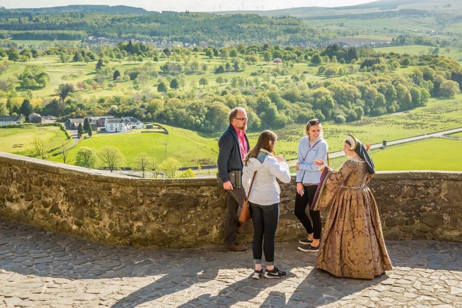 From Edinburgh: Loch Lomond, Kelpies & Stirling Castle Tour - What the guide experience feels like on the road