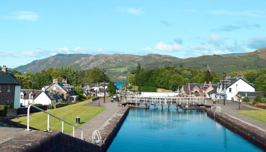 From Edinburgh: Loch Ness, Glencoe, and Inverness Tour - Glencoe Valley and the Three Sisters viewpoint