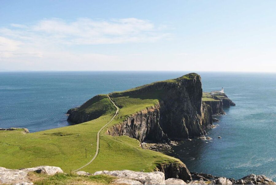 From Edinburgh: Outer Hebrides & Isle of Skye 6-Day Tour - Day 3: Arnol Blackhouse, Dun Carloway and western Lewis beaches
