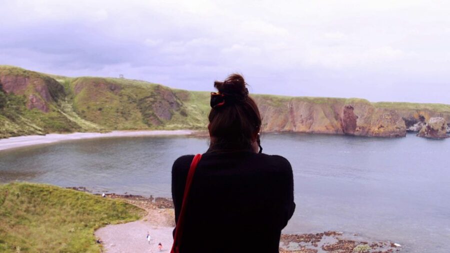 From Edinburgh: Scottish Castles Tour in Spanish - Who should book this Scottish castles tour, and who should skip it