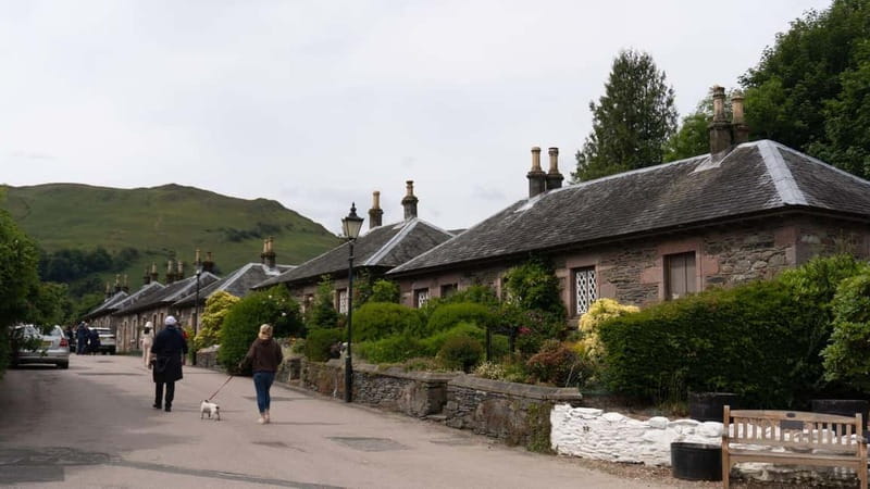 From Edinburgh: West Highlands, Castles & Lochs Day Tour - Inveraray Free Time: Pick Between Inveraray Castle, Inveraray Jail, or Town Wandering
