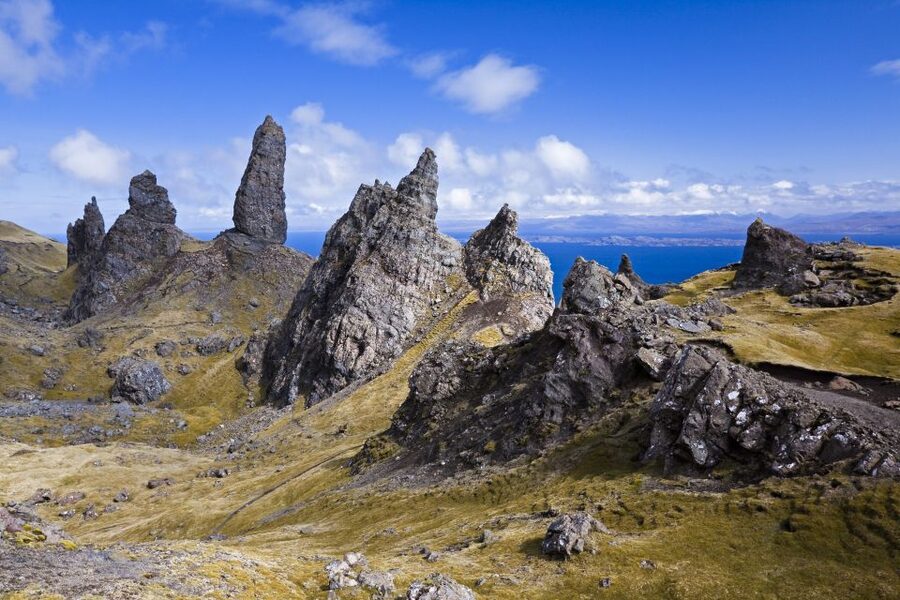 From Glasgow: 3-Day Isle of Skye, Highlands & Loch Ness Tour - Loch Lomond Stop in Luss: The Soft Start Before Glencoe