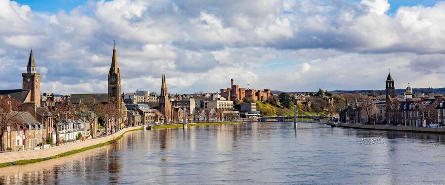 From Invergordon: Loch Ness & Inverness via Beauly - From Invergordon to Beauly, you start with the best kind of breathing room