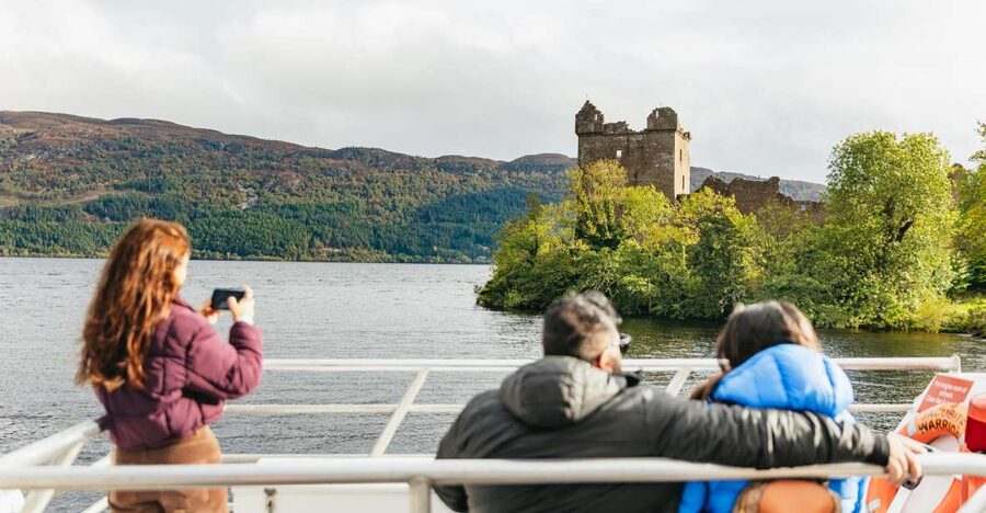 From Inverness: Loch Ness Guided Day Trip - A 7-hour Loch Ness circuit that actually gets you out