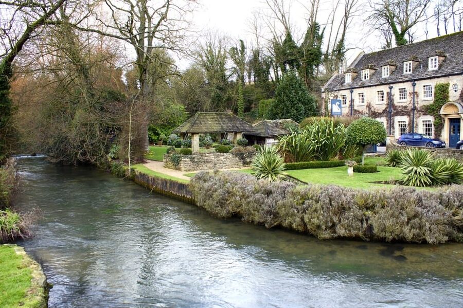 From London: Cotswolds Villages Small Group Day Tour - Bibury: the classic village view, with only a short window