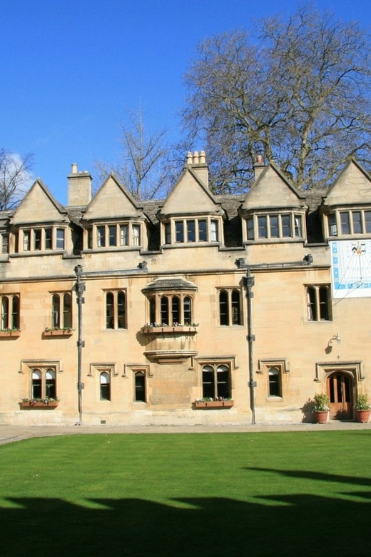 From London: Cotswolds Villages Small Group Day Tour - London start point and the mini-coach ride that shapes the day