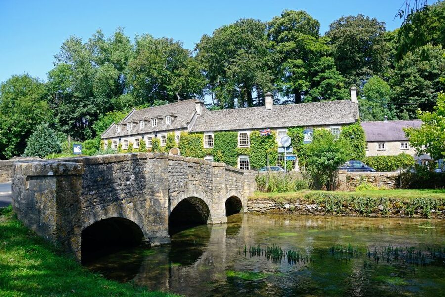 From London: Full-Day Cotswolds Small-Group Tour - Who this small-group tour suits best