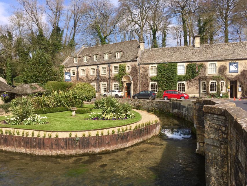 From London: Full-Day Guided Tour of the Cotswolds - Stop 2: Stow on the Wold lunch, cottages, and time to wander