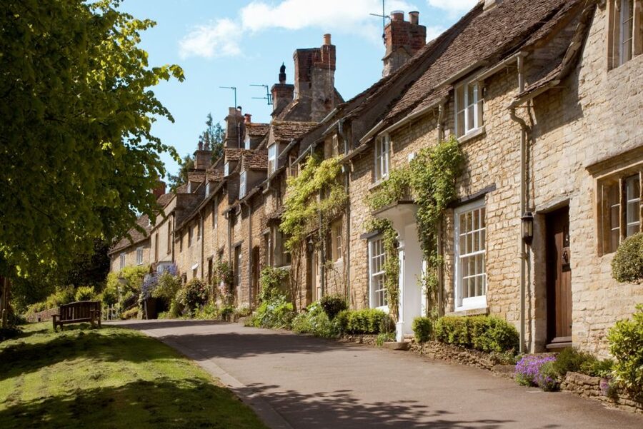 From London: Oxford and Cotswolds Villages Day Trip - The Chiltern Hills Ride: Pretty Countryside With Real Storytelling