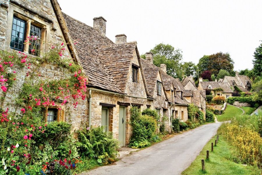 From London: Oxford and Cotswolds Villages Day Trip - Bibury and Arlington Row: The Cottages Walk That Always Gets Attention