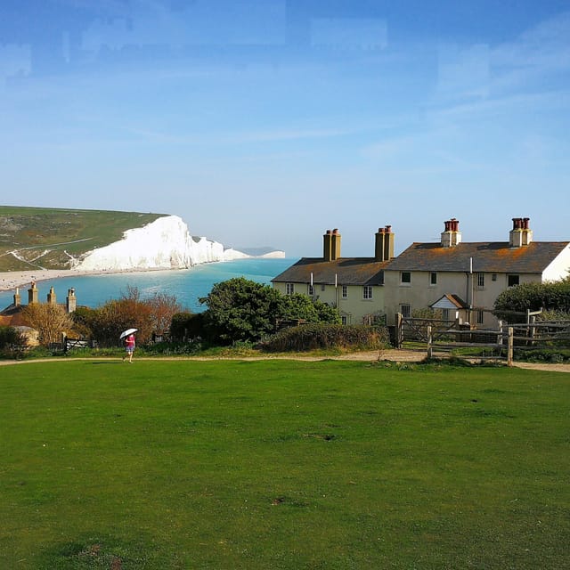 From London: Seven Sisters and Brighton Full-Day Tour - Birling Gap and the Seven Sisters views, where the chalk really hits