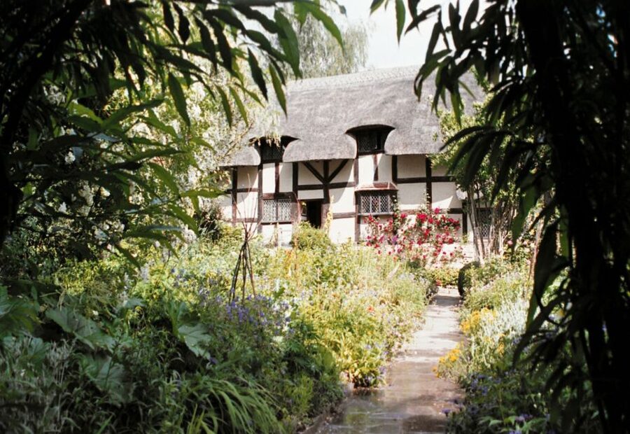 From London: Shakespeare's Stratford-upon-Avon Day Trip - Anne Hathaway’s Cottage: Walk Smart, Watch Your Time