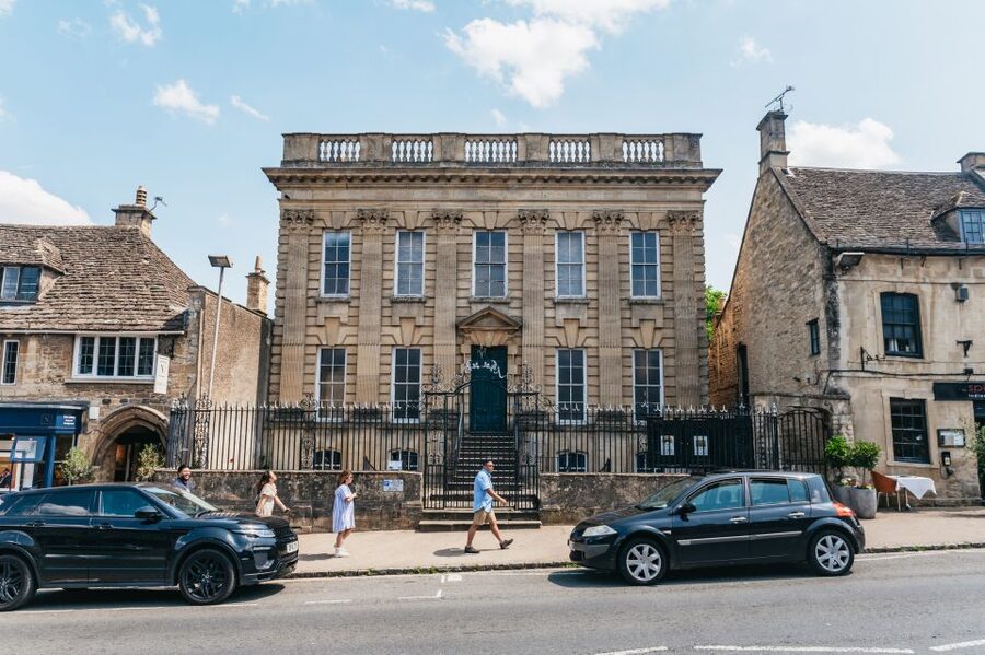 From London: Small Group Cotswolds Villages Tour - Who this Cotswolds tour suits best