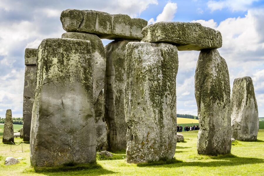 From London: Small Group Stonehenge, Bath & Cotswolds Tour - Stonehenge entry without the hassle, plus the timing trade-off