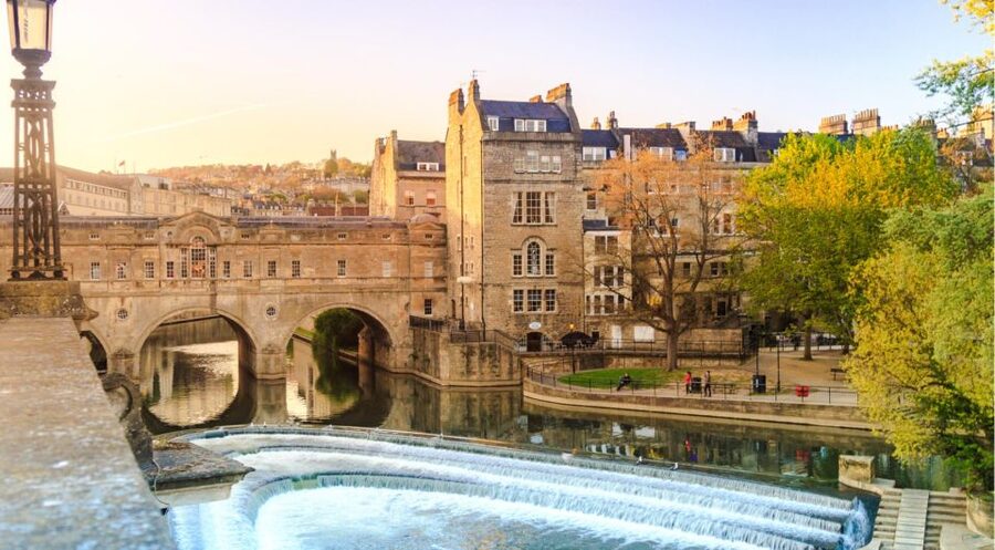 From London: Small Group Stonehenge, Bath & Cotswolds Tour - Who this tour is best for, and who should skip it