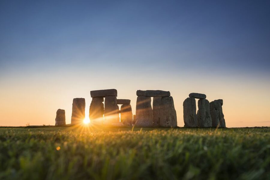 From London: Stonehenge Inner Circle and Windsor Day Trip - Windsor Castle option: skip-the-line entry and choosing your rhythm
