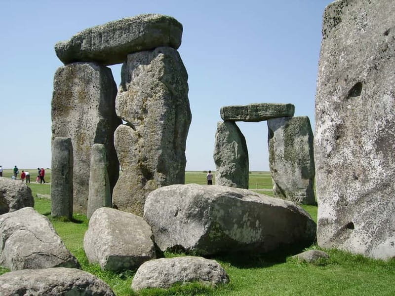 From London: Stonehenge Inner Circle Private Viewing Tour - Meet Point, Return Timing, and On-the-Ground Logistics