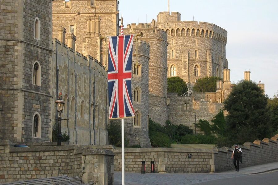 From London: Stonehenge, Windsor, and Bath Small Group Tour - A Value-Packed One-Day Route From London