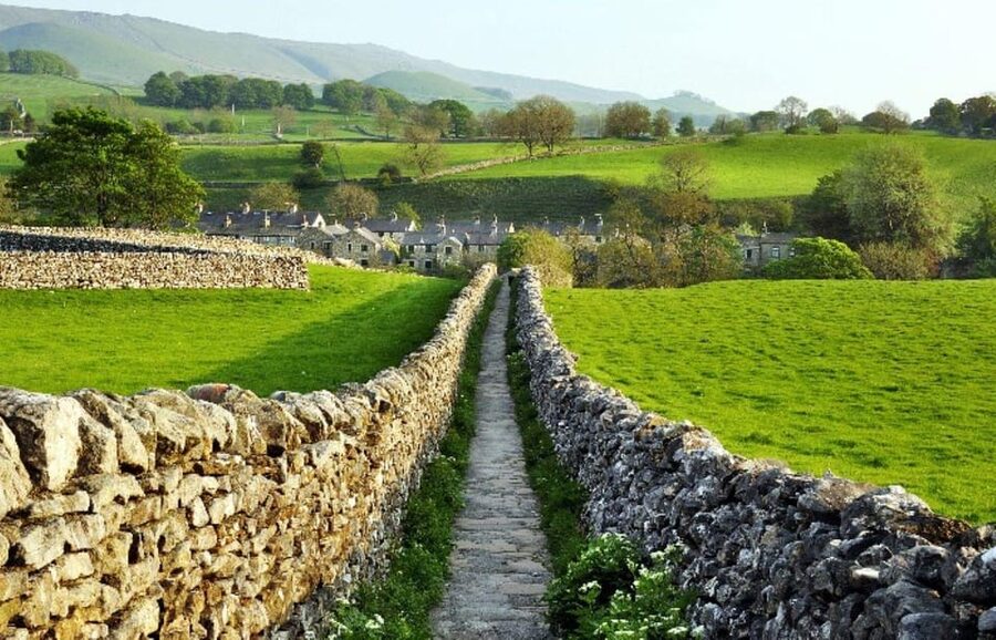 From Manchester: Dales and Brontë Country Small Group Tour - Haworth walking tips and the Railway Children connection near Oakworth