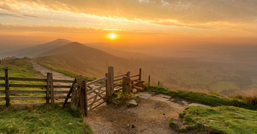 From Manchester: Derbyshire and Peak District Day Trip - Eyam Village and the 1666 Plague Story You Will Carry With You