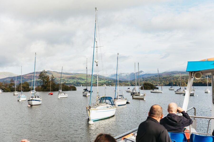 From Manchester: Lake District Bus Tour & Windermere Cruise - The small-group setup that makes the day smoother
