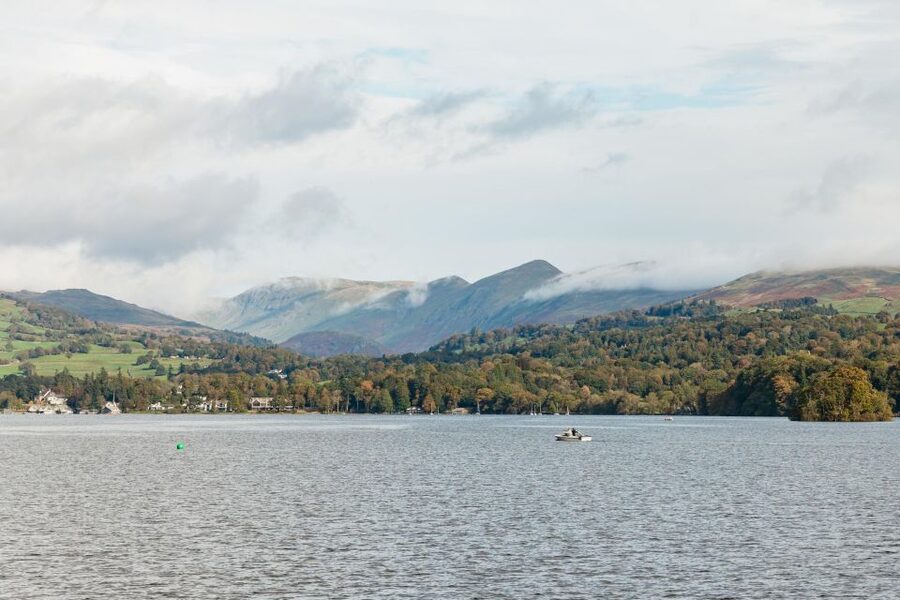 From Manchester: Lake District Bus Tour & Windermere Cruise - Price and value: what about $104 actually includes