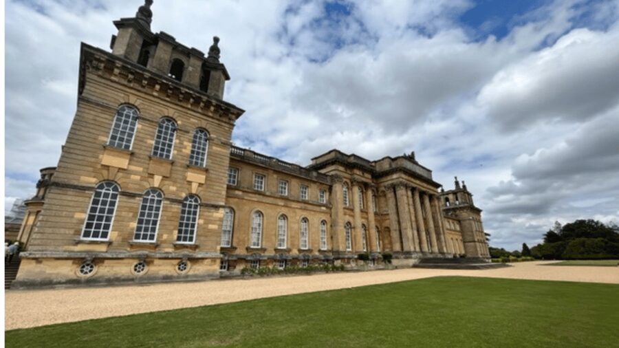 From Oxford: Churchill Tour to Blenheim Palace & his grave. - Woodstock Free Time: Shops, Strolls, and a Georgian Lunch Stop