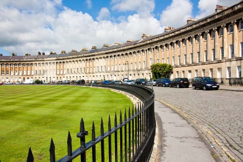 From Oxford: Stonehenge and Bath Small-Group Tour - Who should book this tour, and who might prefer less packing