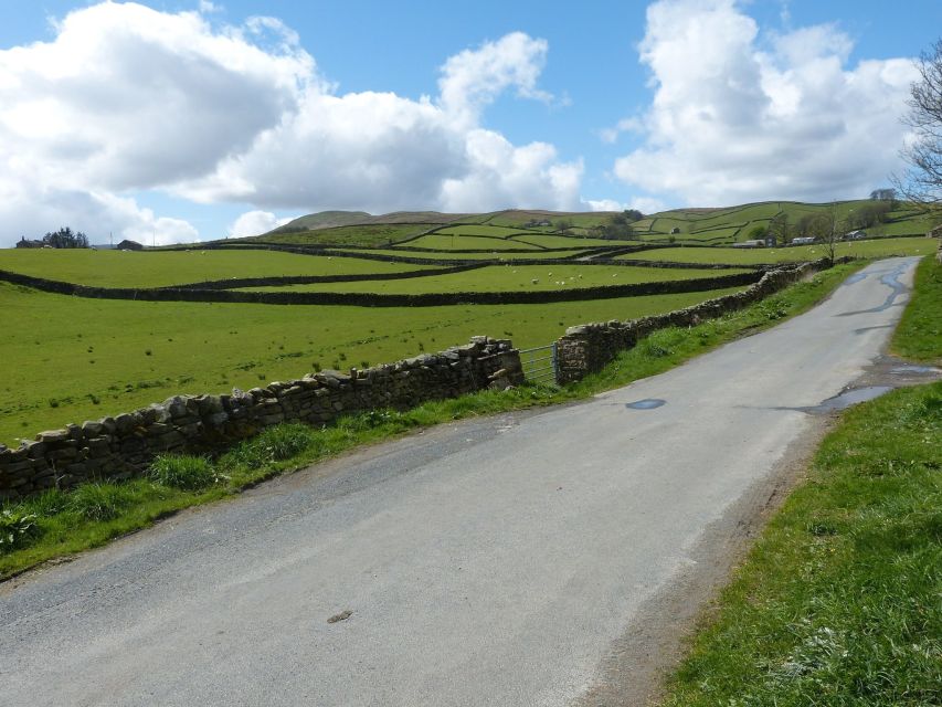 From York: Full-Day Yorkshire Dales Tour - Kettlewell and Calendar Girls country: movie links without missing the place