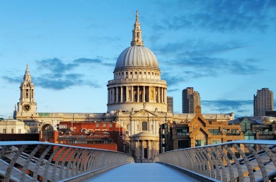 Full-Day London Experience: Tower, St. Pauls, Cruise & Guard - Free lunch and a late-day wander near the London Eye