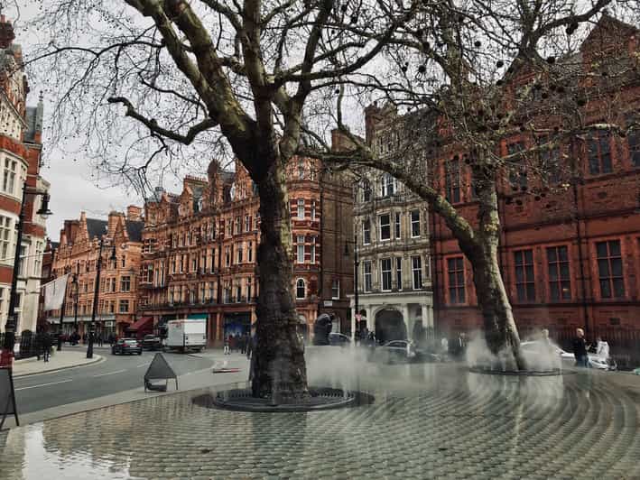 Ghosts and Legends of Mayfair Walking Tour - London - Plaque pit, a 17th-century duel, and how legends get layered